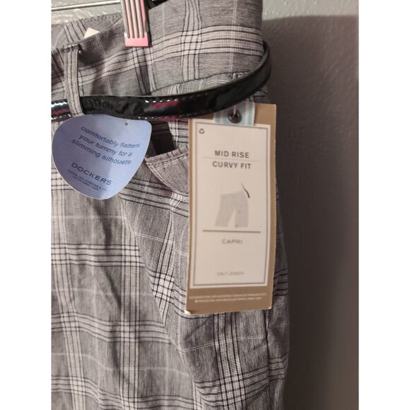 Dockers Petite Women's Plaid Mid Rise Curvy Belted Capri Pants Size 16P NWT - Picture 3 of 8